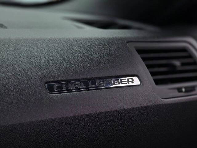 2010 Dodge Challenger SE