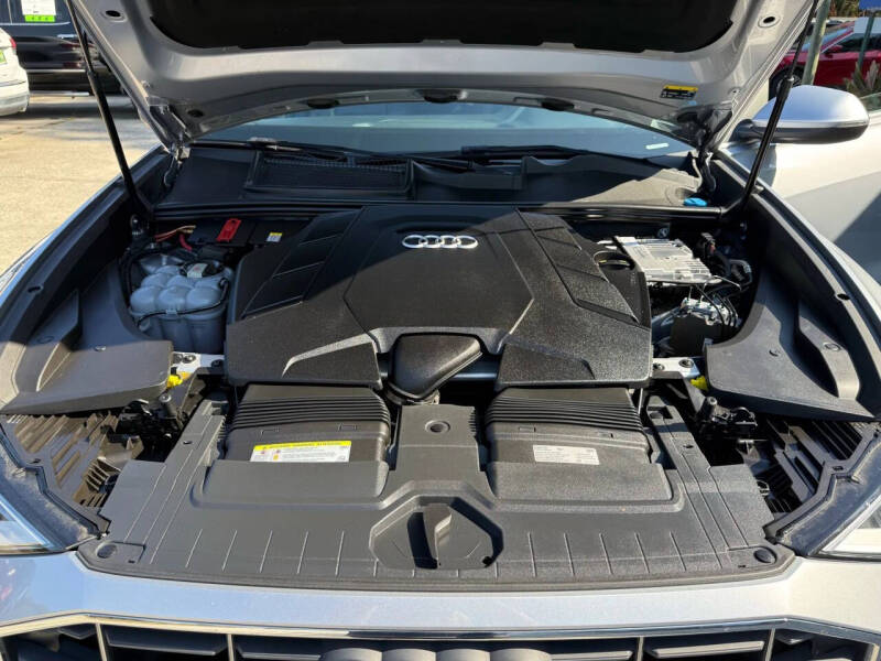 2019 Audi Q8 quattro Premium 55 TFSI