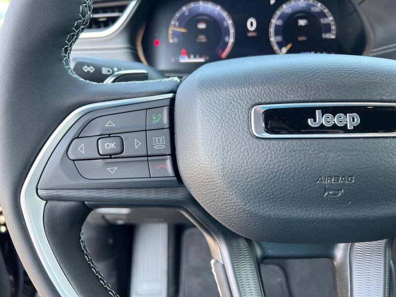 2025 Jeep Grand Cherokee Laredo X