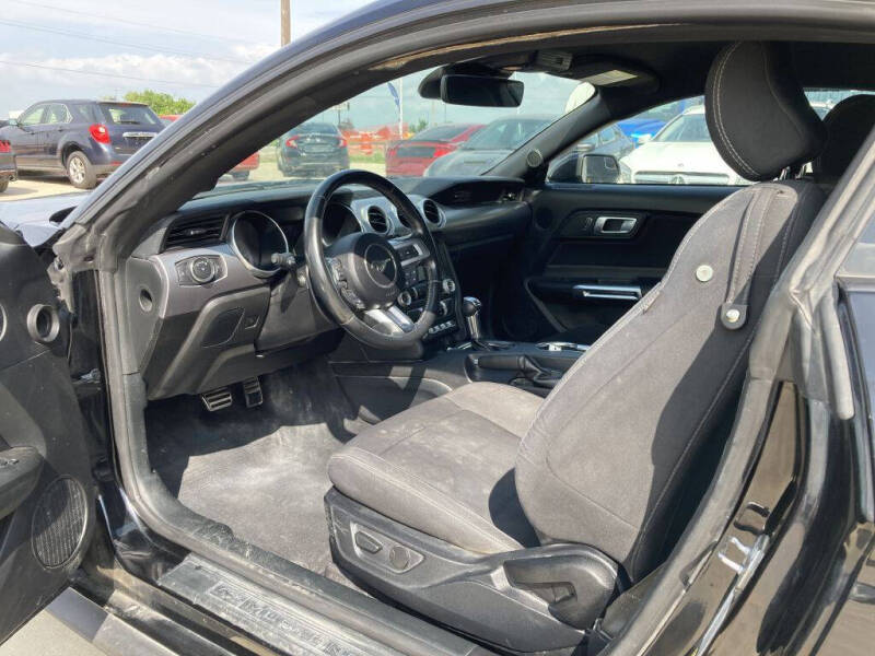 2020 Ford Mustang EcoBoost