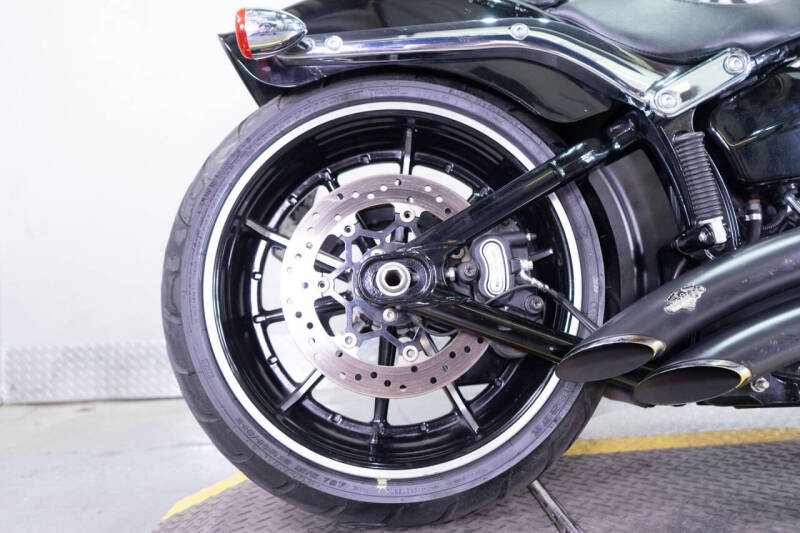 2015 Harley-Davidson Breakout
