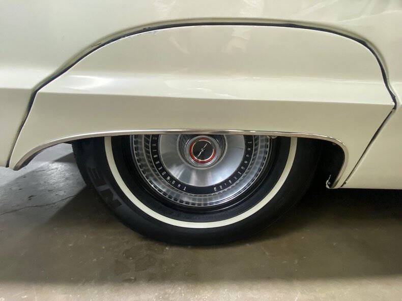 1966 Ford Thunderbird