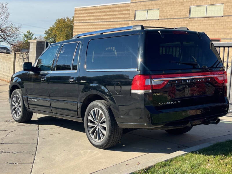 2017 Lincoln Navigator L Select