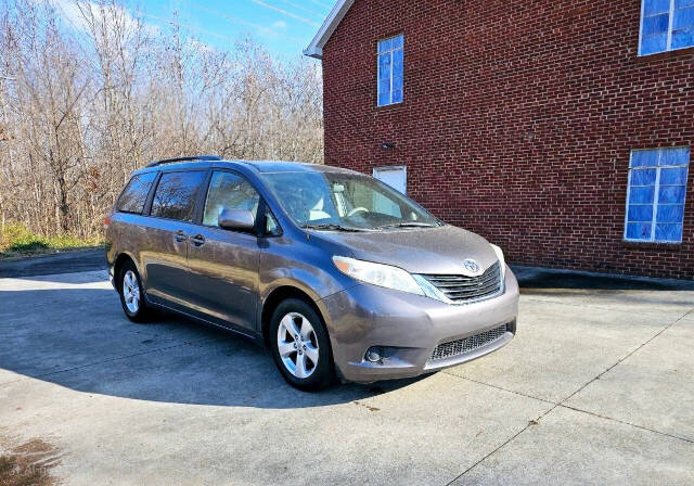 2014 Toyota Sienna for sale at Trudeal Auto Sales in Mocksville, NC