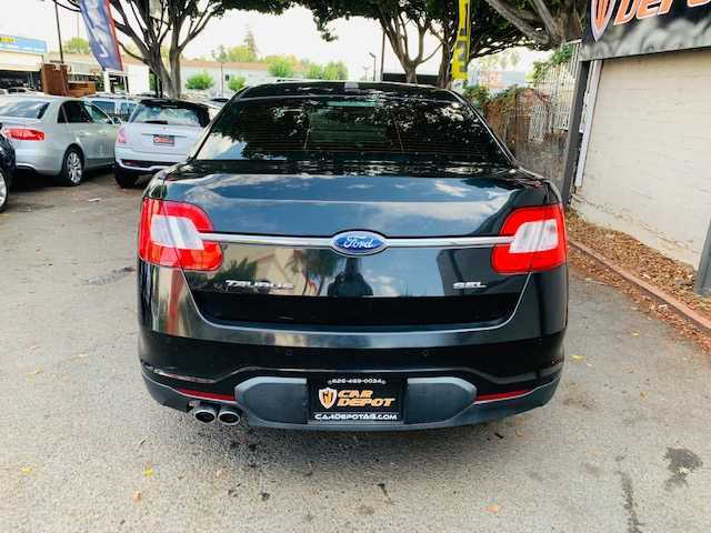2011 Ford Taurus SEL