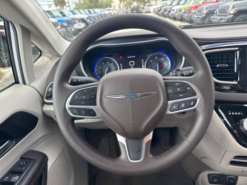 2020 Chrysler Pacifica Touring