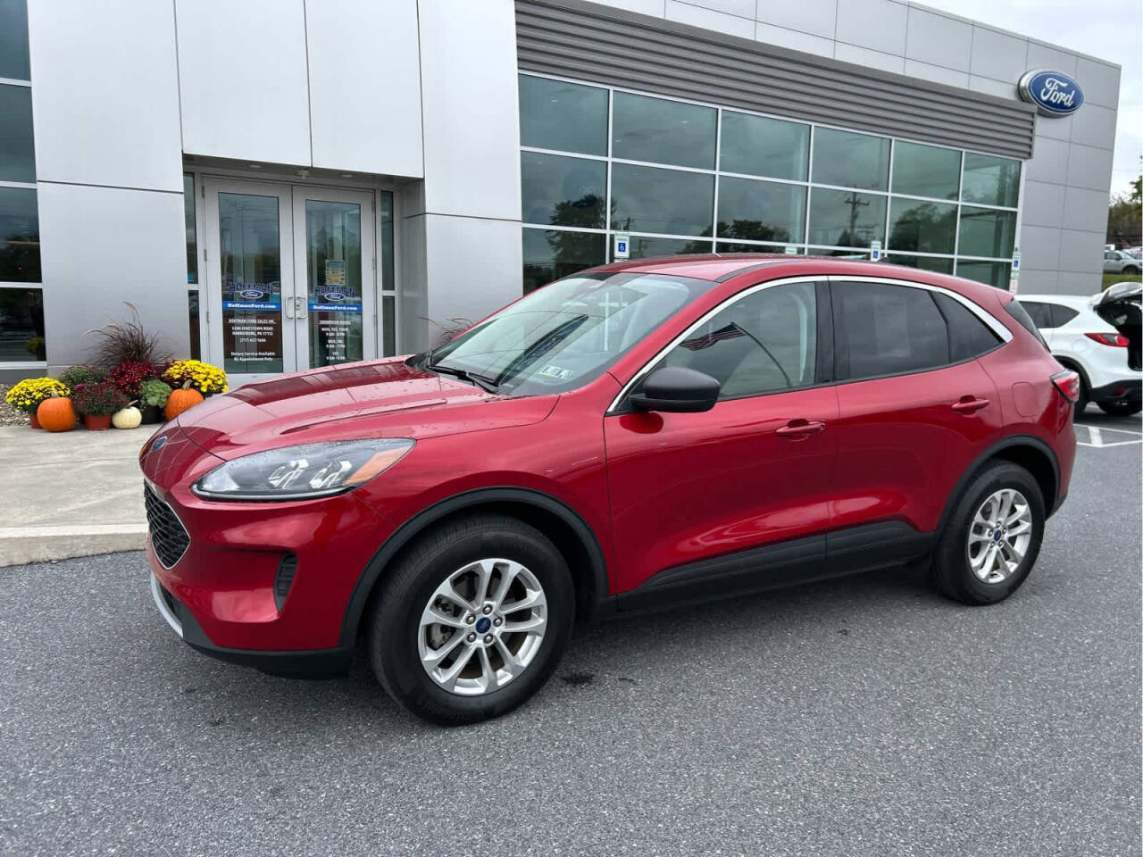 2022-ford-escape-se-awd-4dr-suv.jpg