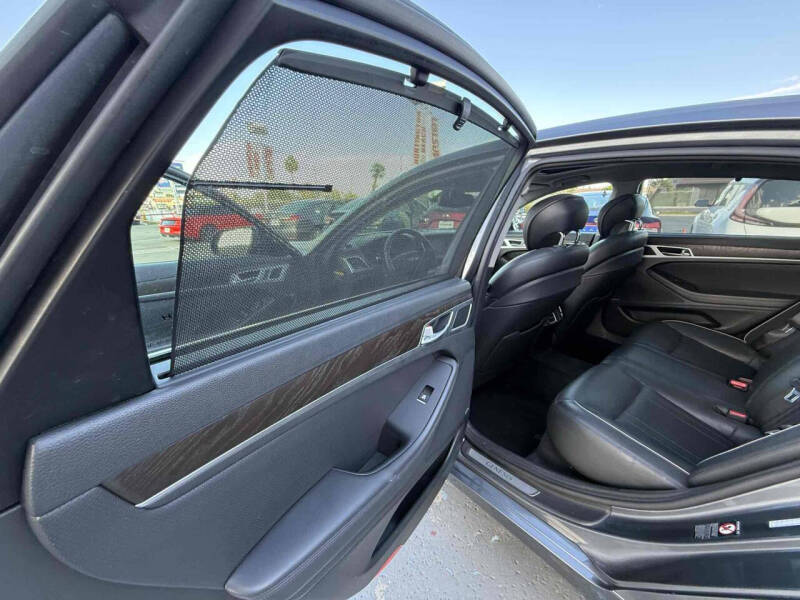 2016 Hyundai Genesis