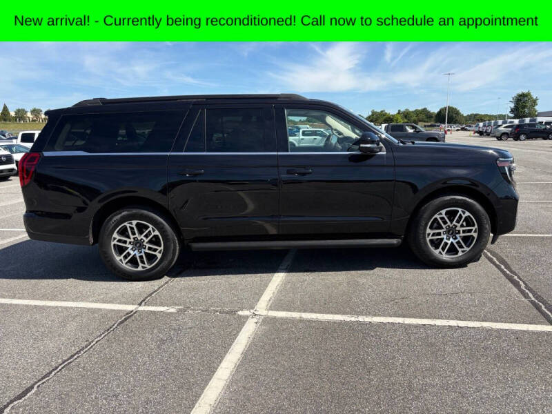 2025 Ford Expedition MAX Active