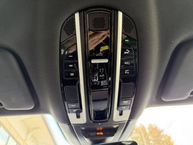 2022 Porsche Cayenne Coupe