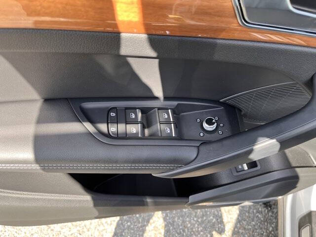 2023 Audi Q5 quattro Premium Plus 40 TFSI