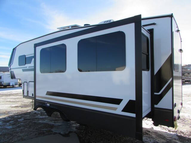 2026 ARCADIA SELECT 24R