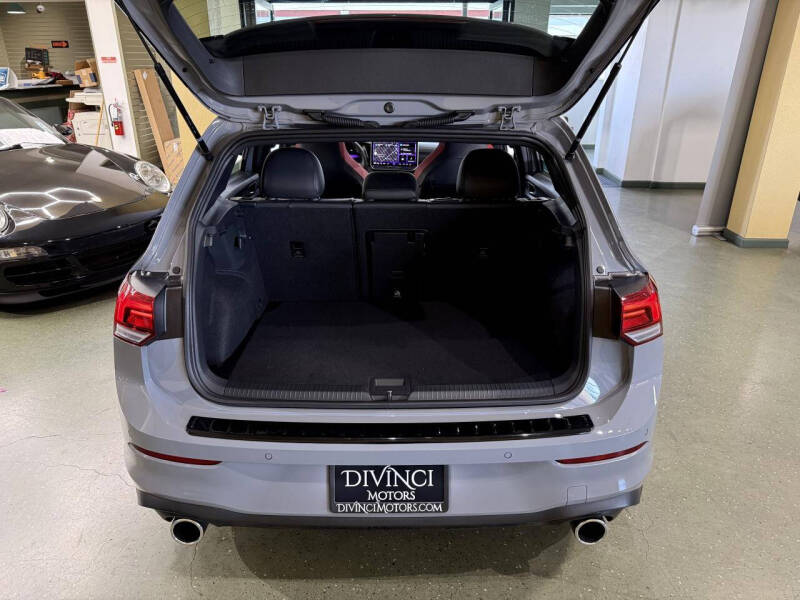 2025 Volkswagen Golf GTI SE