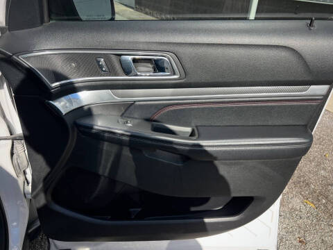 2017 Ford Explorer Sport