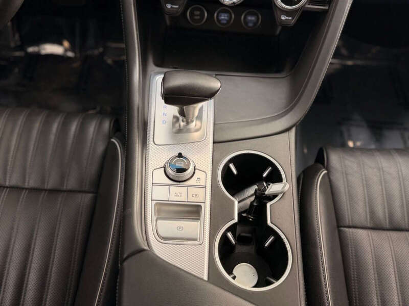 2022 Genesis G70