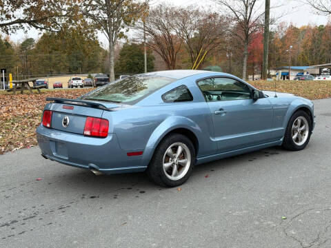 2005 Ford Mustang GT Premium