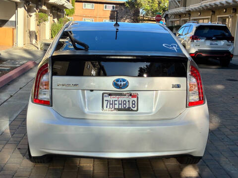 2014 Toyota Prius Three