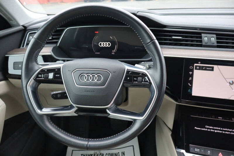 2021 Audi e-tron quattro Premium