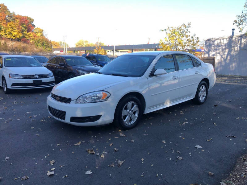 2010 Chevrolet Impala LT photo 9