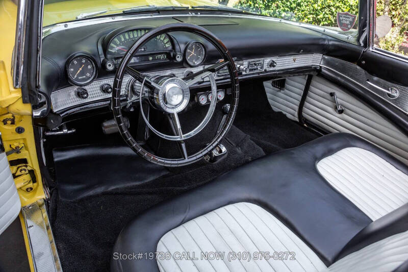 1956 Ford Thunderbird