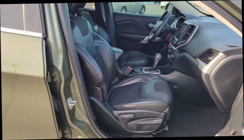 2018 Jeep Cherokee Latitude Plus