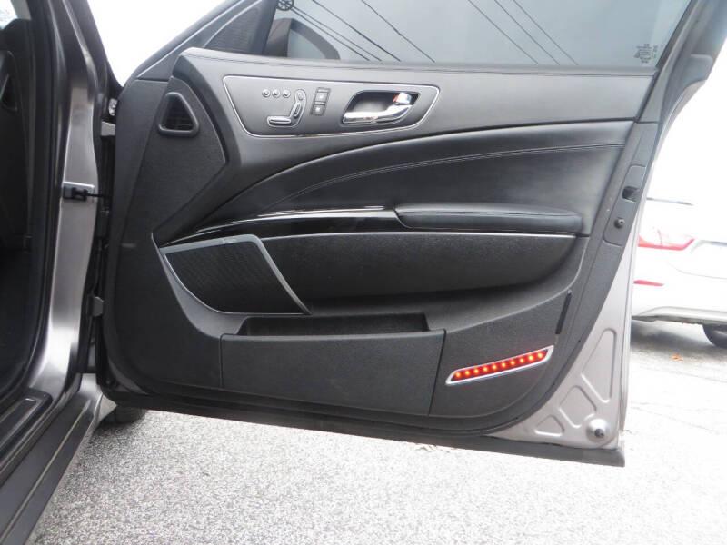 2016 Kia K900 Luxury V6