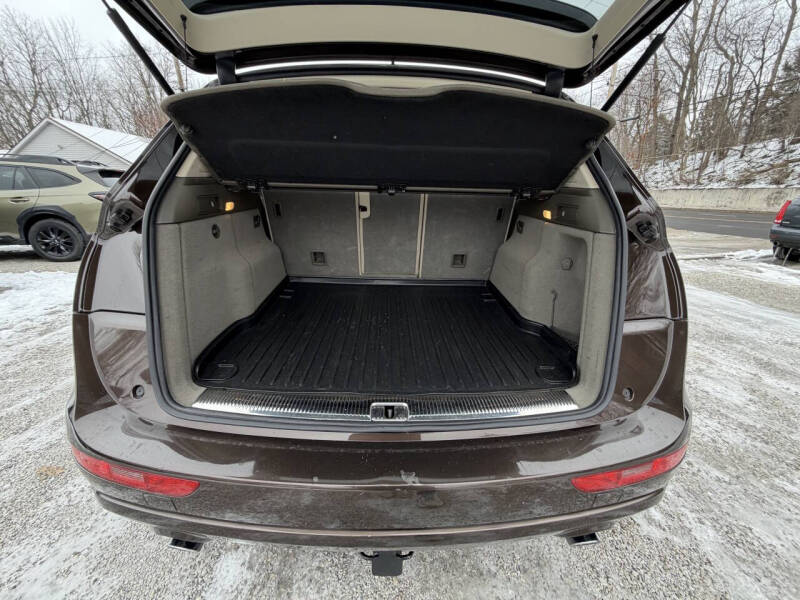 2011 Audi Q5 2.0T quattro Premium Plus