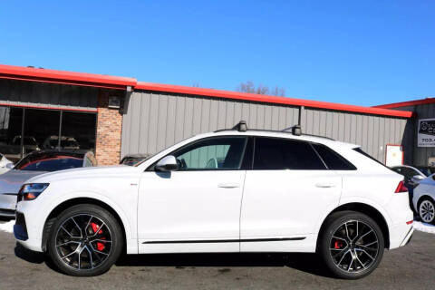 2020 Audi Q8 quattro Premium Plus 55 TFSI