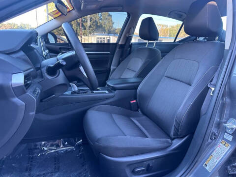 2022 Nissan Altima 2.5 SV