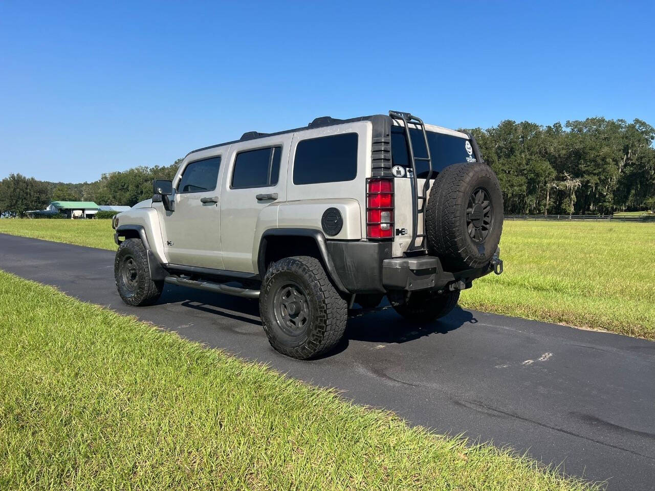 2006 HUMMER H3 for sale at SOUTHERN AUTO WHOLESALERS in Deland, FL