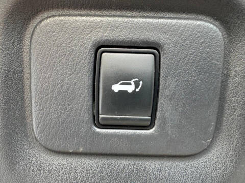 2017 Nissan Pathfinder Platinum