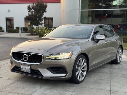 2019 Volvo S60 T5 Momentum