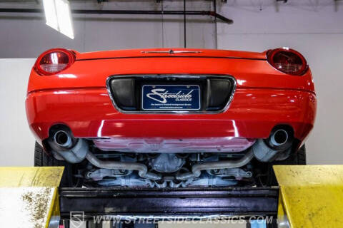 2002 Ford Thunderbird Deluxe