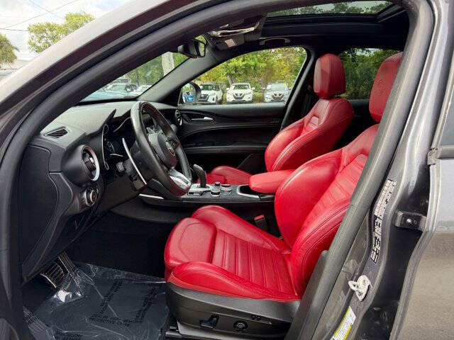 2023 Alfa Romeo Stelvio Sprint
