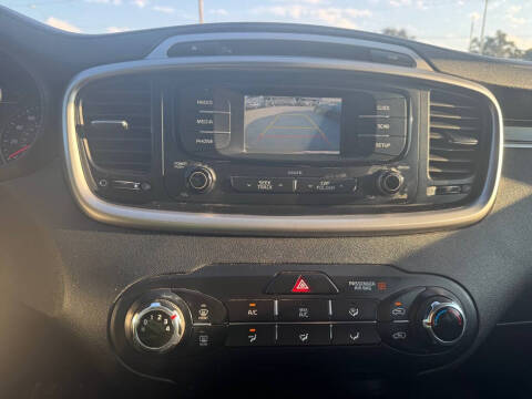 2018 Kia Sorento LX V6