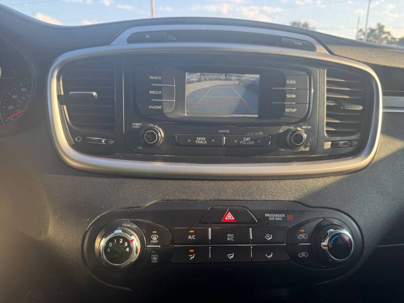 2018 Kia Sorento LX V6