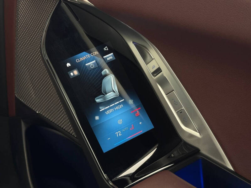 2023 BMW 7 Series 740i