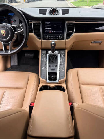 2017 Porsche Macan S