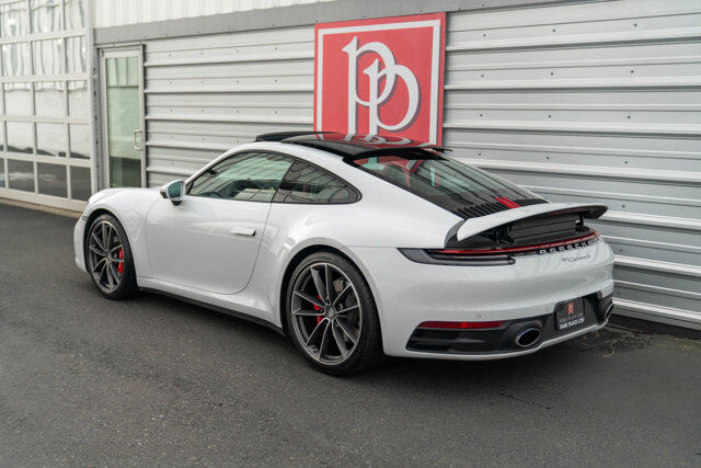 2022 Porsche 911 36