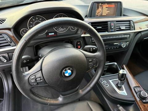 2015 BMW 3 Series 320i