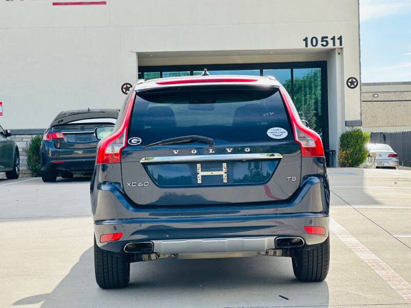 2015 Volvo XC60 T5 Drive-E Premier Plus