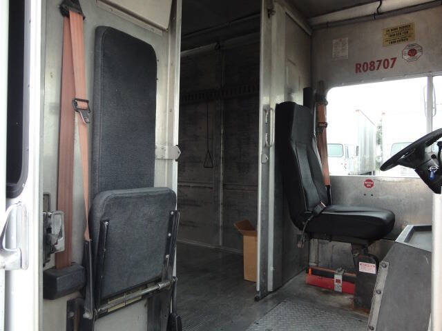 2005 Workhorse P42
