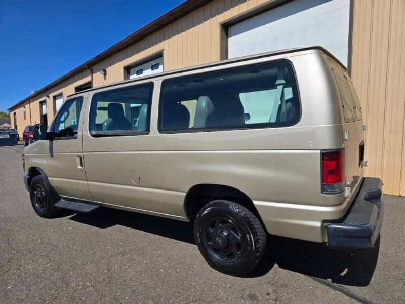 2012 Ford E-Series E-350 SD