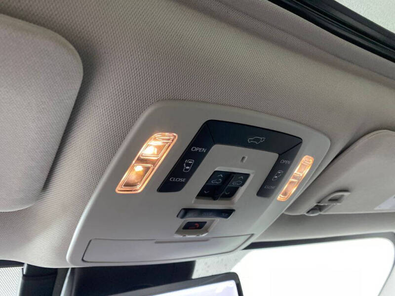 2024 Toyota Sienna Limited 7-Passenger