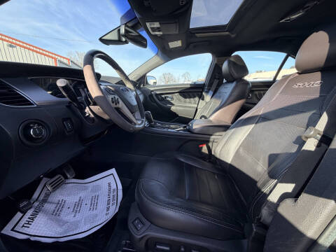 2016 Ford Taurus SHO