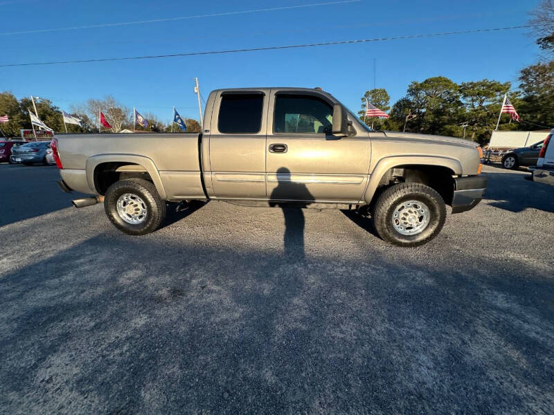 2003 Chevrolet Silverado 2500HD for sale at M&M Auto Sales 2 in Hartsville SC