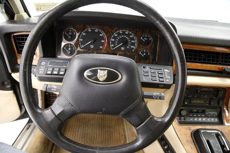 1990 Jaguar XJ-Series XJ6 Vanden Plas