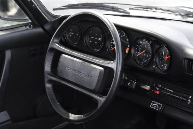 1985 Porsche 911 Carrera