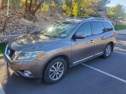 2014 Nissan Pathfinder for sale at RENEE'S AUTO WORLD in El Paso TX