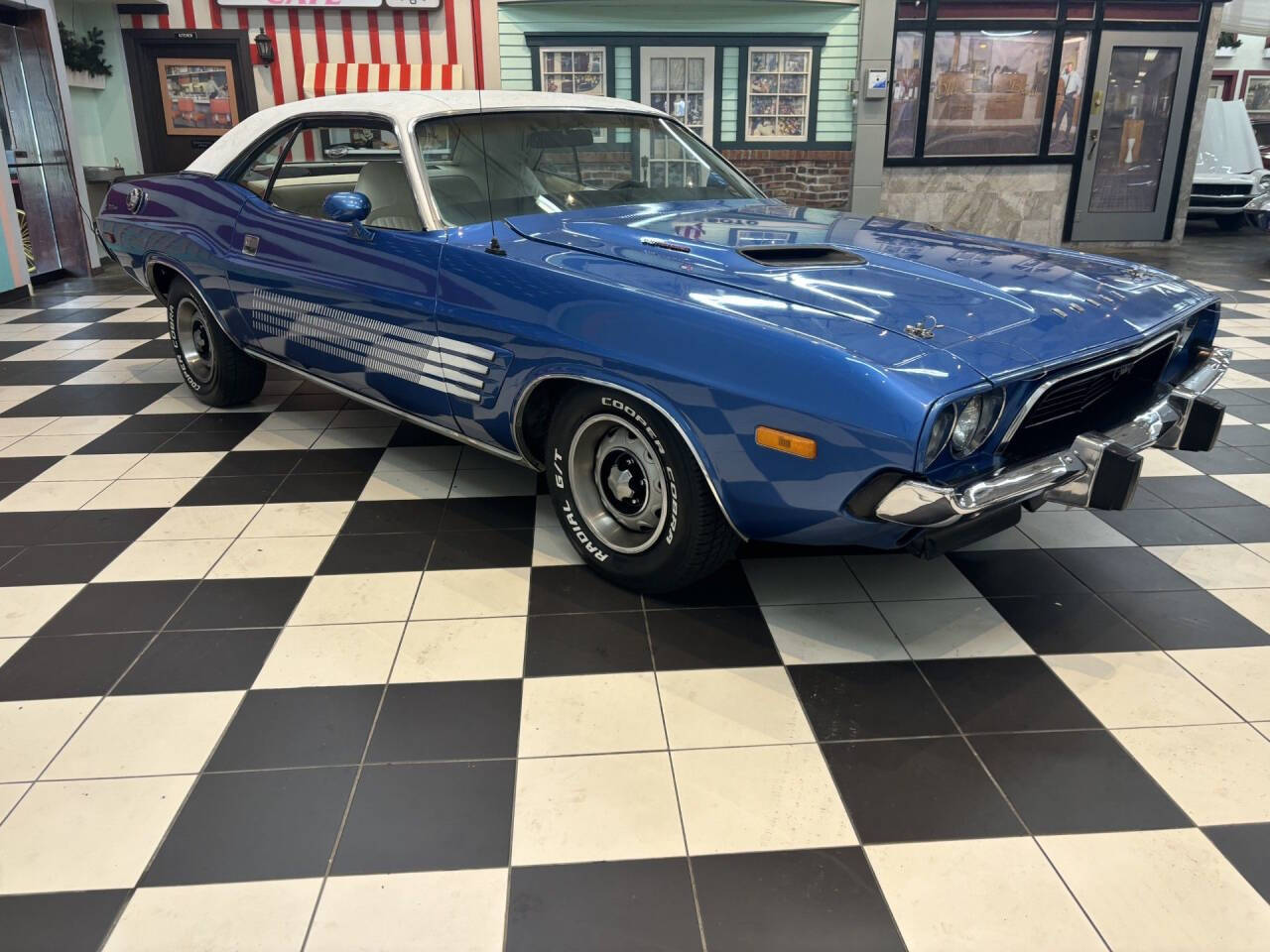 1973 Dodge Challenger 12